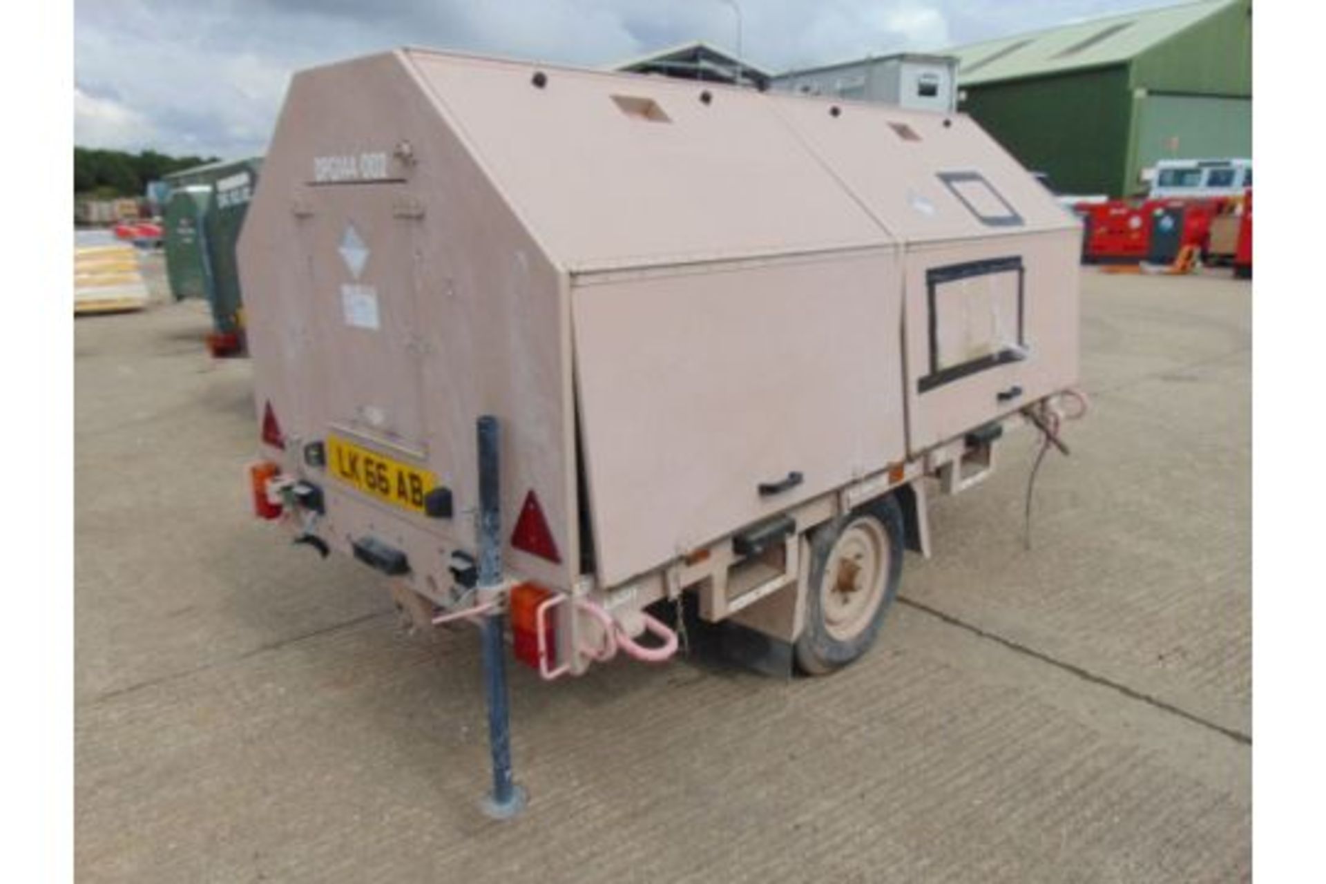 Moskit Single Axle Self Contained Airfield Lighting System c/w 2 x Onboard Generators - Image 6 of 20