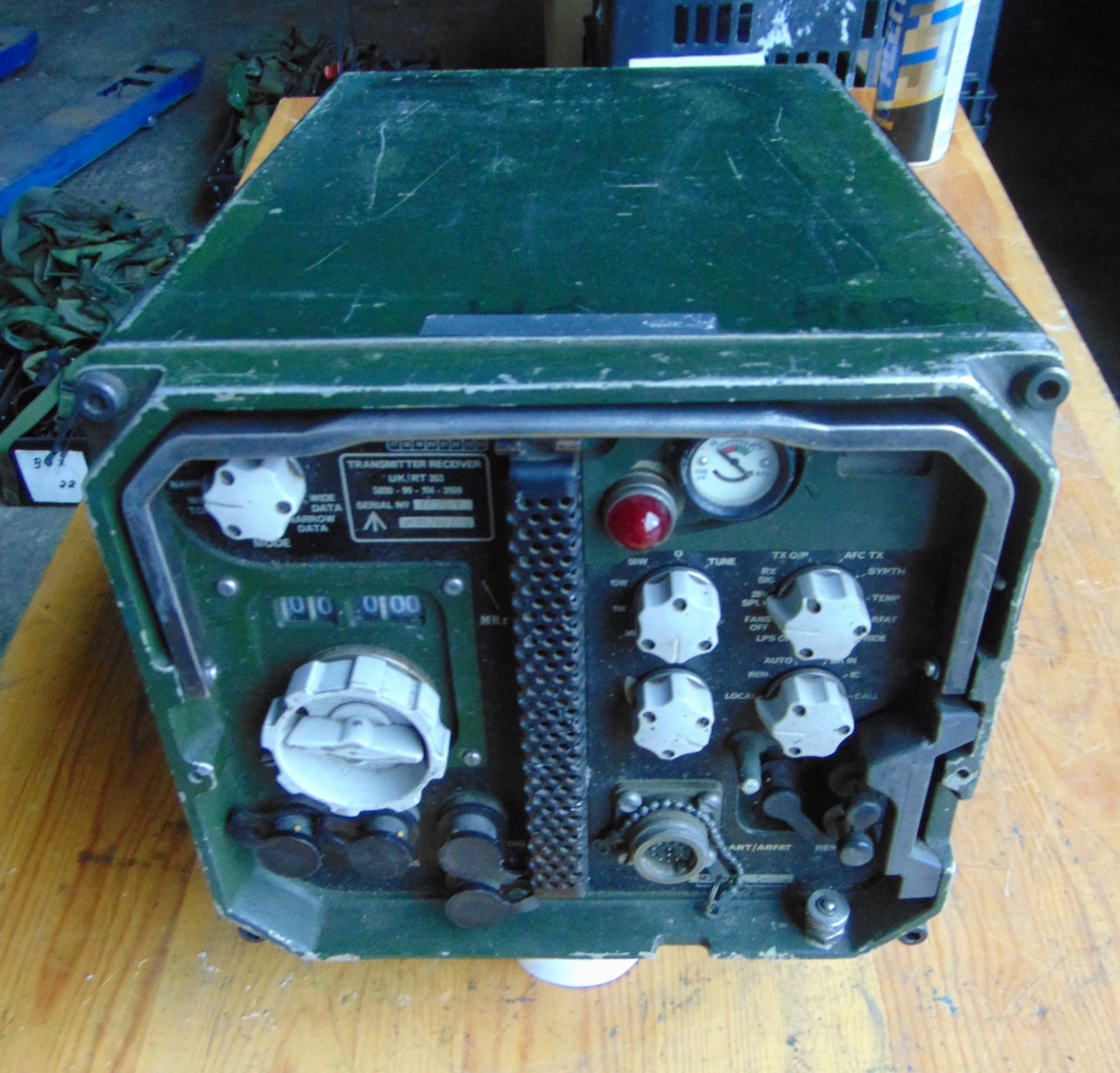 Clansman UK RT 353 VHF Transmitter Receiver Radio - Image 2 of 5