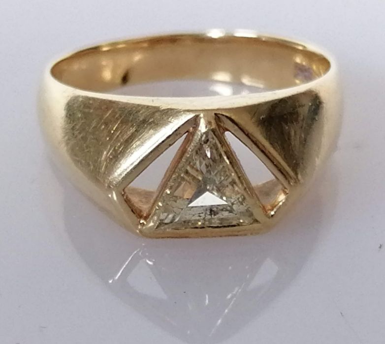 A trilliant-cut diamond ring in a rubover yellow gold setting on a tapering shank - Image 2 of 4