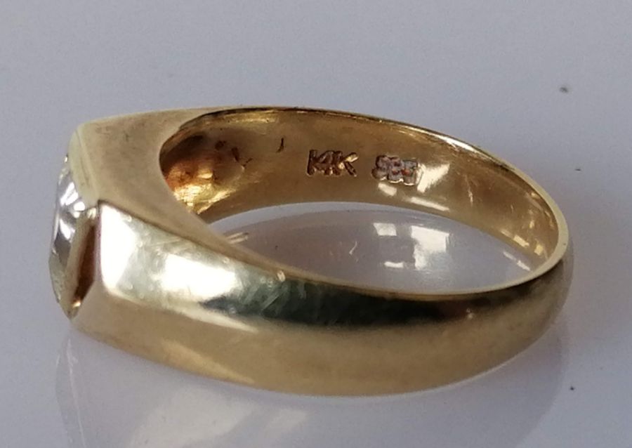 A trilliant-cut diamond ring in a rubover yellow gold setting on a tapering shank - Image 4 of 4