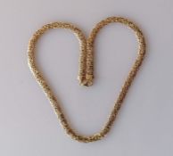 A 9ct yellow gold wove-link necklace with lobster clasp, 42 cm, hallmarked, 12.5g