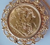 A QEII gold full sovereign, 1966, on a 9ct yellow gold mount and chain, hallmarked, 15.75g