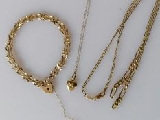 A yellow gold gate-link bracelet with heart locket, 15 cm; a yellow gold chain