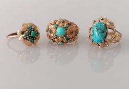 Three yellow gold dress rings with turquoise decoration, sizes K1/2, I1/2, N, unmarked