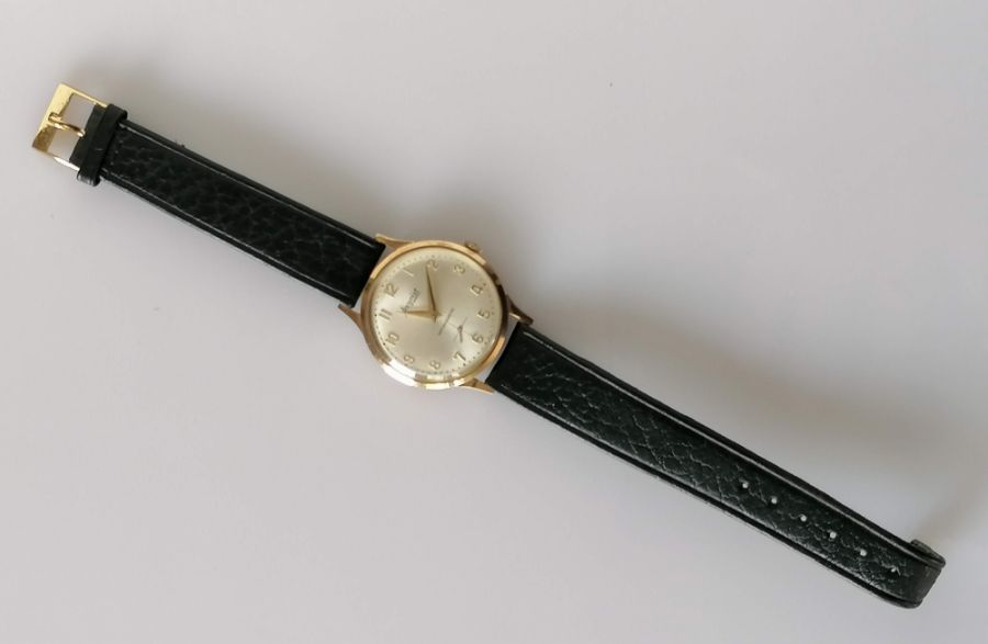 An Accurist 21 Jewel Antimagnetic manual wristwatch in a 9ct gold case, champagne dial, 28mm - Image 3 of 6