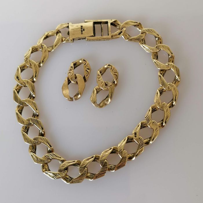 A vintage flat curb-link bracelet with etched decoration and fold over deployment clasp, 19 cm - Image 2 of 2