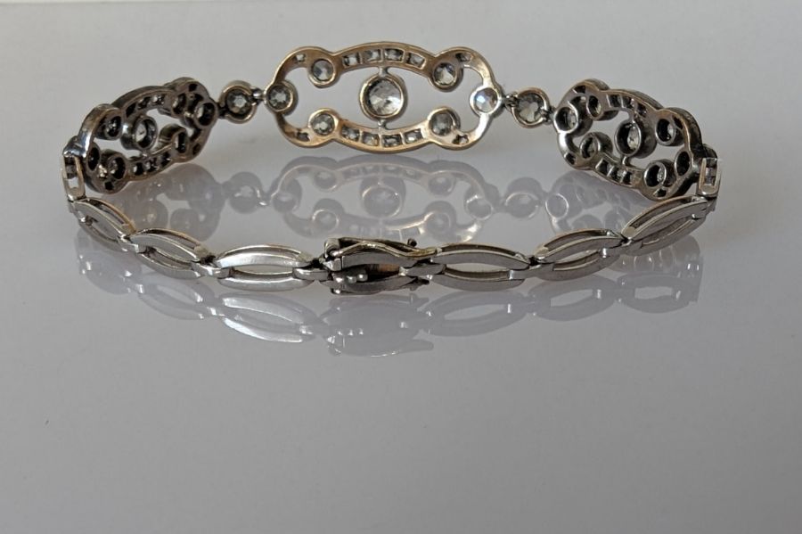 An Art Deco diamond and platinum cocktail bracelet - Image 3 of 5
