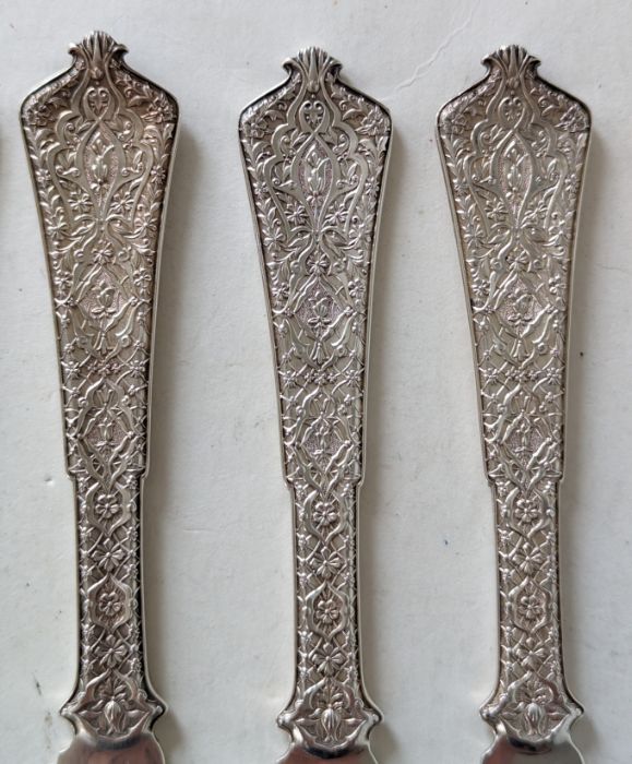 A set of eleven Art Nouveau Tiffany & Co. silver 'Persian' pattern knives, designed by Edward C. Moo - Image 2 of 5