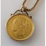 A Victorian mounted gold sovereign, 1880, with 9ct gold chain, 59 cm, 20g