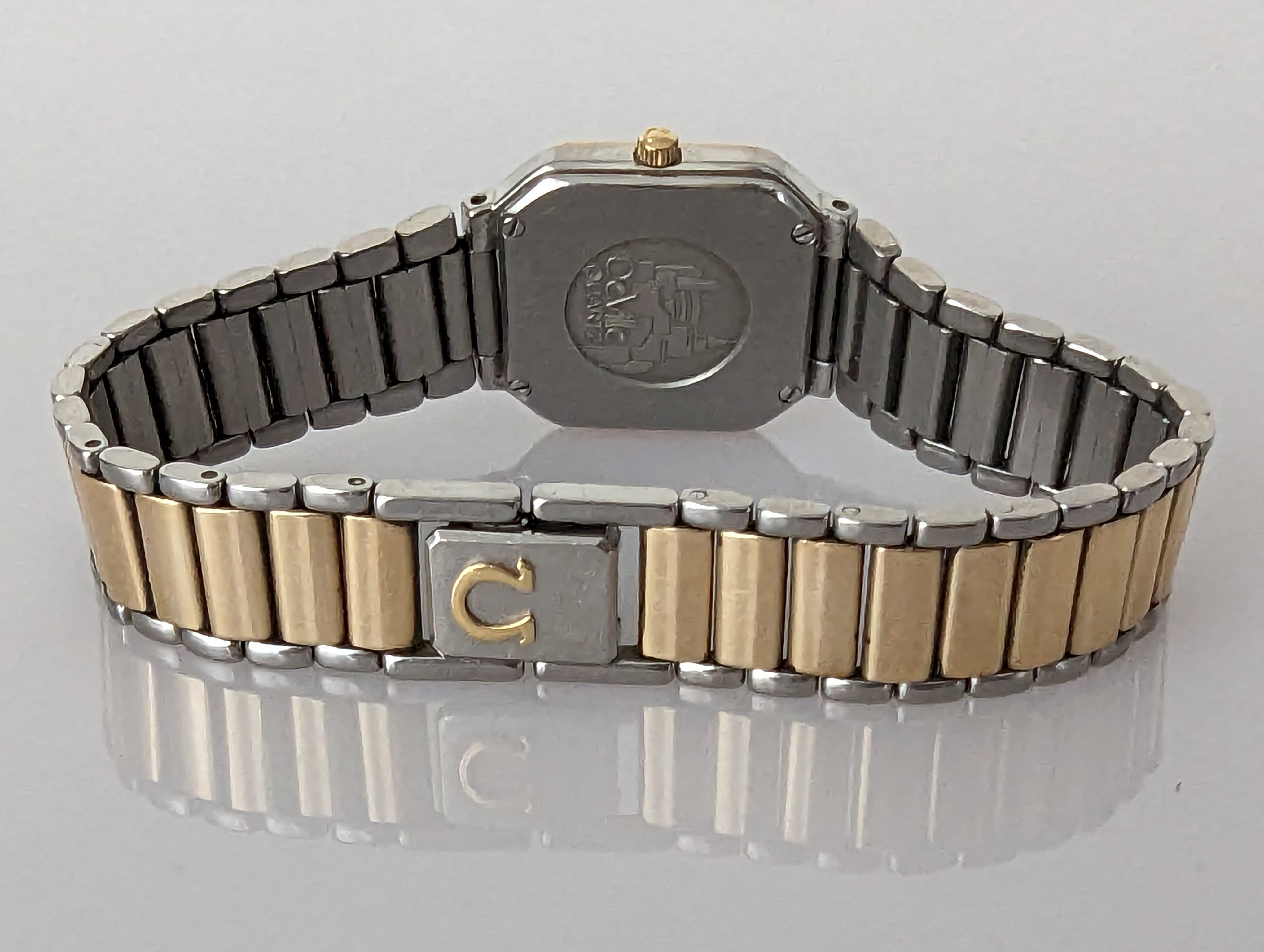 A Vintage Omega De Ville quartz wristwatch with square dial, 15mm, with two-tone champagne dial - Image 5 of 5