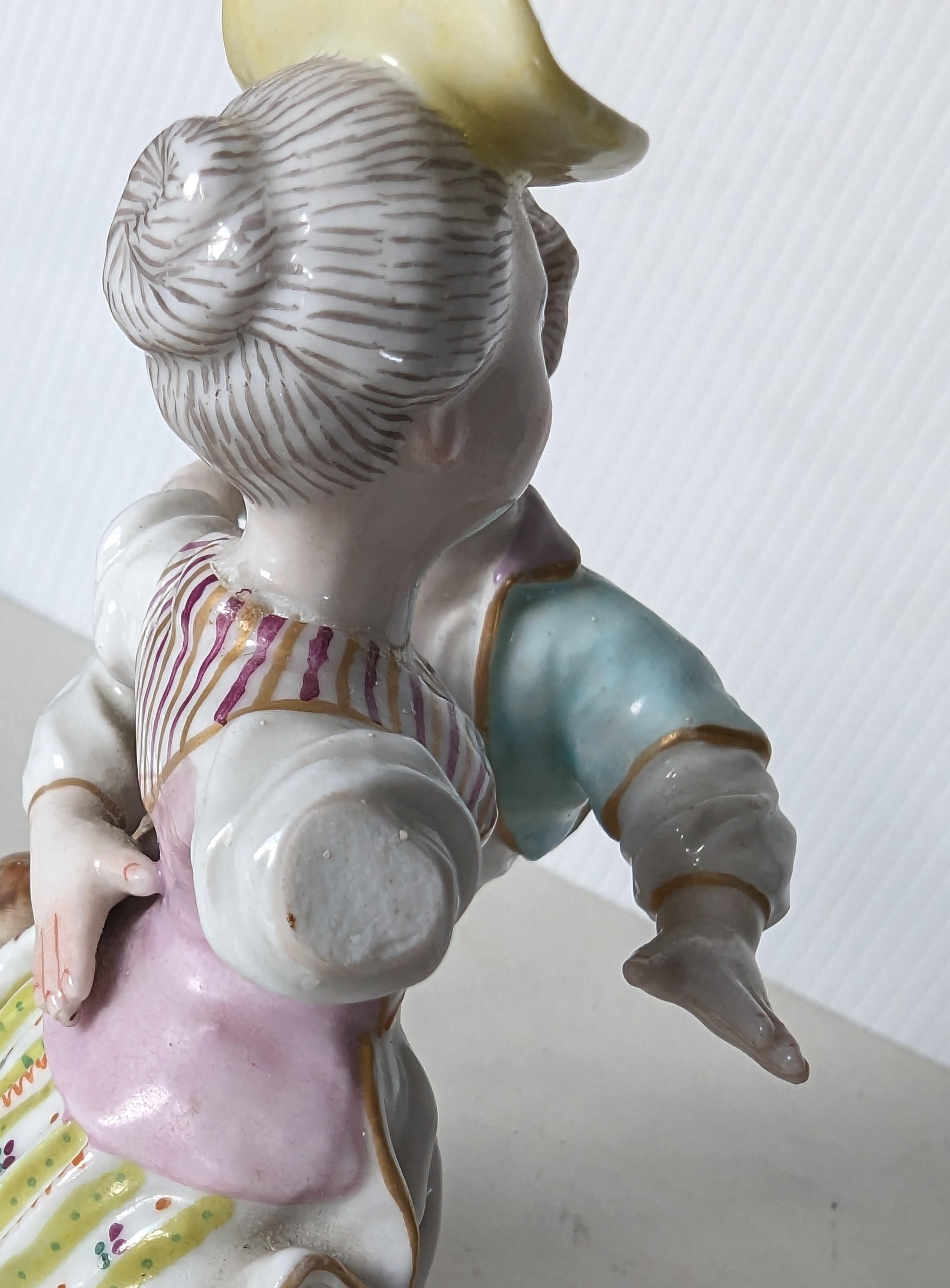 A 19th century Meissen group of two figures dancing on a raised base, 16 cm H, repair to neck - Image 5 of 10