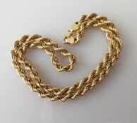 An Italian Unoaerre 18ct yellow gold rope-twist necklace with lobster clasp, 37 cm, stamped 750