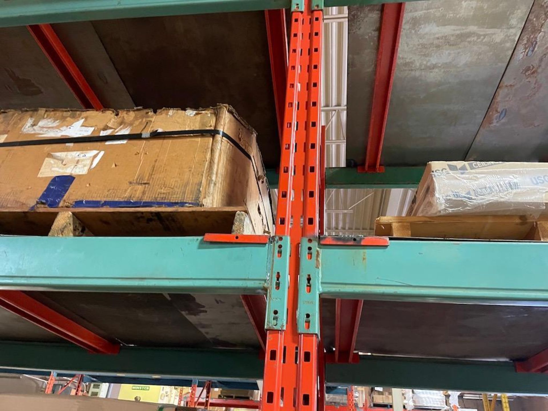LOT ASSORTED RACKING INCLUDING: 5 SECTIONS APPROX. 10' BEAMS, 12' H X 2.5' SOLID STEEL DECKING, 2 SE - Image 22 of 30