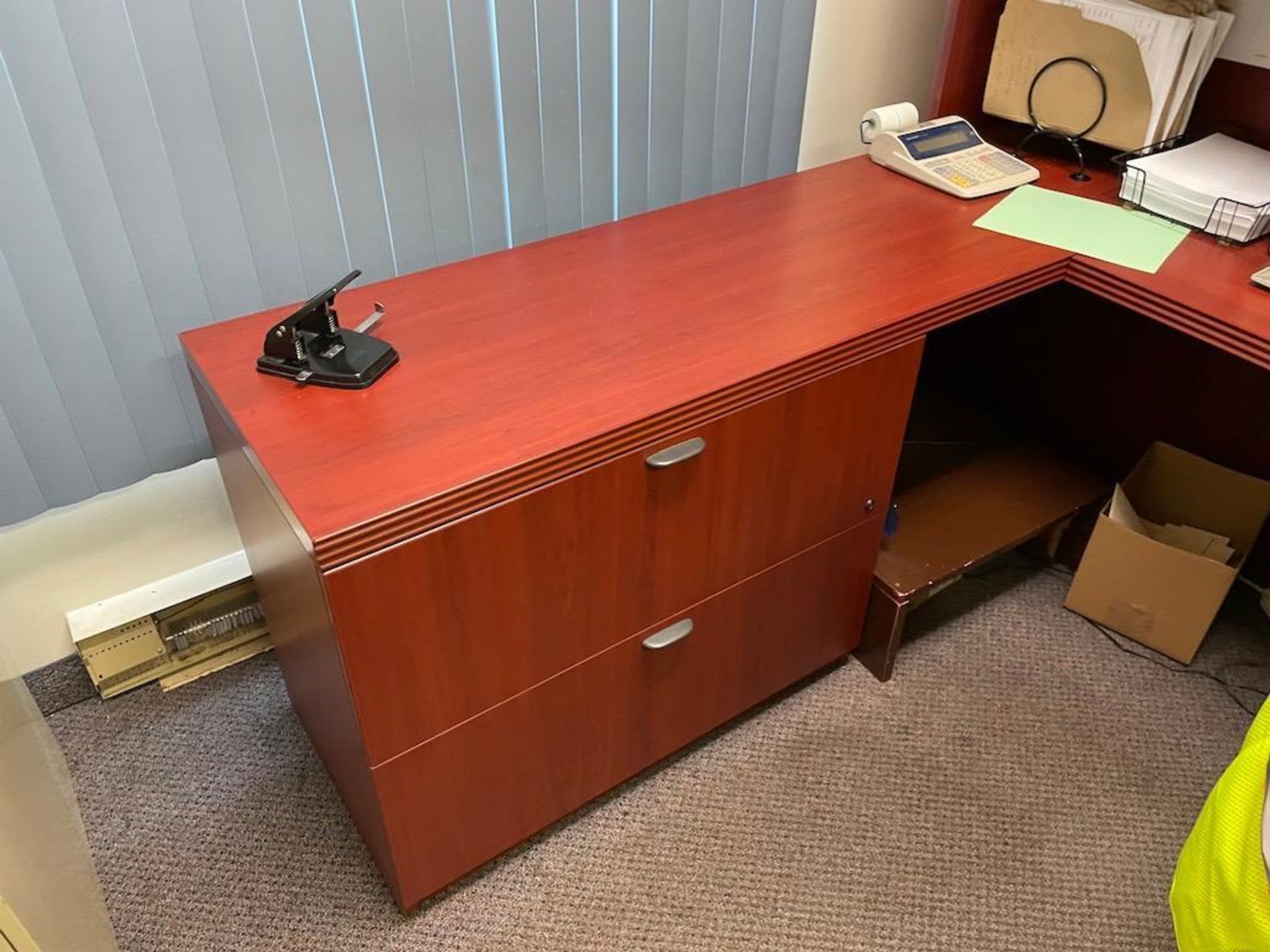 OFFICE INCLUDING: 71" DESK, 47" SIDE TABLE W HUTCH, 70" REAR DESK W 2 DRAWERS, PLUS GLOBAL 4 DRAWER - Image 4 of 8