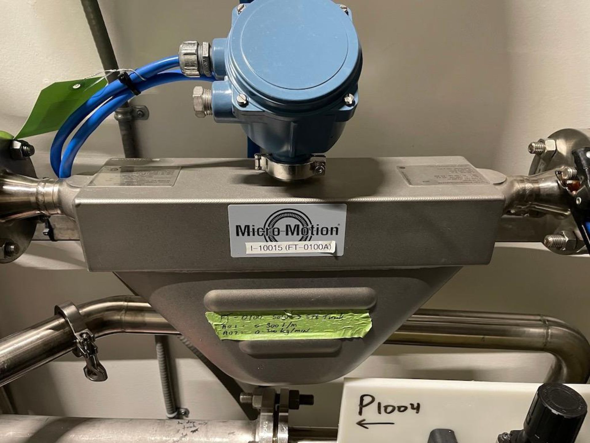 2018 MICRO MOTION MASS FLOW SENSORS: MODEL F100SB17C2BAEZZZZ, FLOW CAL 275.994.67, SN 14785449 IN EX - Image 2 of 4