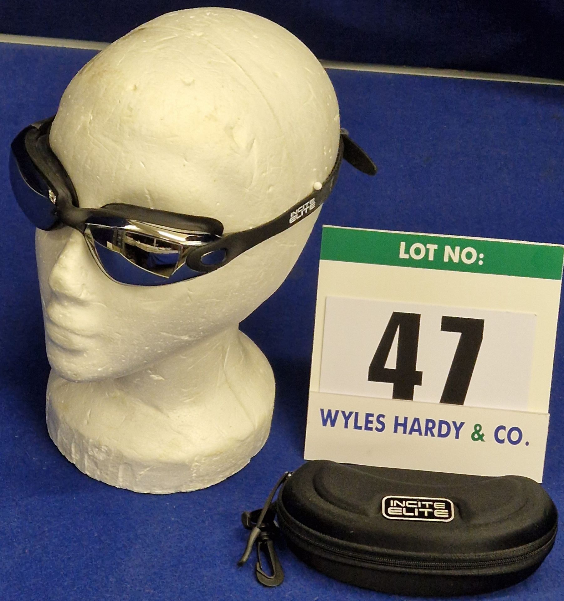 A Pair of INCITE Elite Black Swimming Goggles with Silver Mirrored Lenses with Carry Case - Image 2 of 2