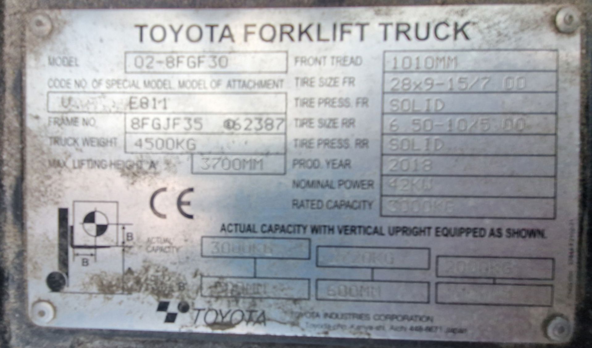 A TOYOTA Tonero 30 3000Kg capacity LPG Powered Ride-On Counter-Balance Forklift Truck, Serial No. - Image 5 of 5