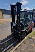 A TOYOTA Tonero 30 3000Kg capacity LPG Powered Ride-On Counter-Balance Forklift Truck, Serial No.