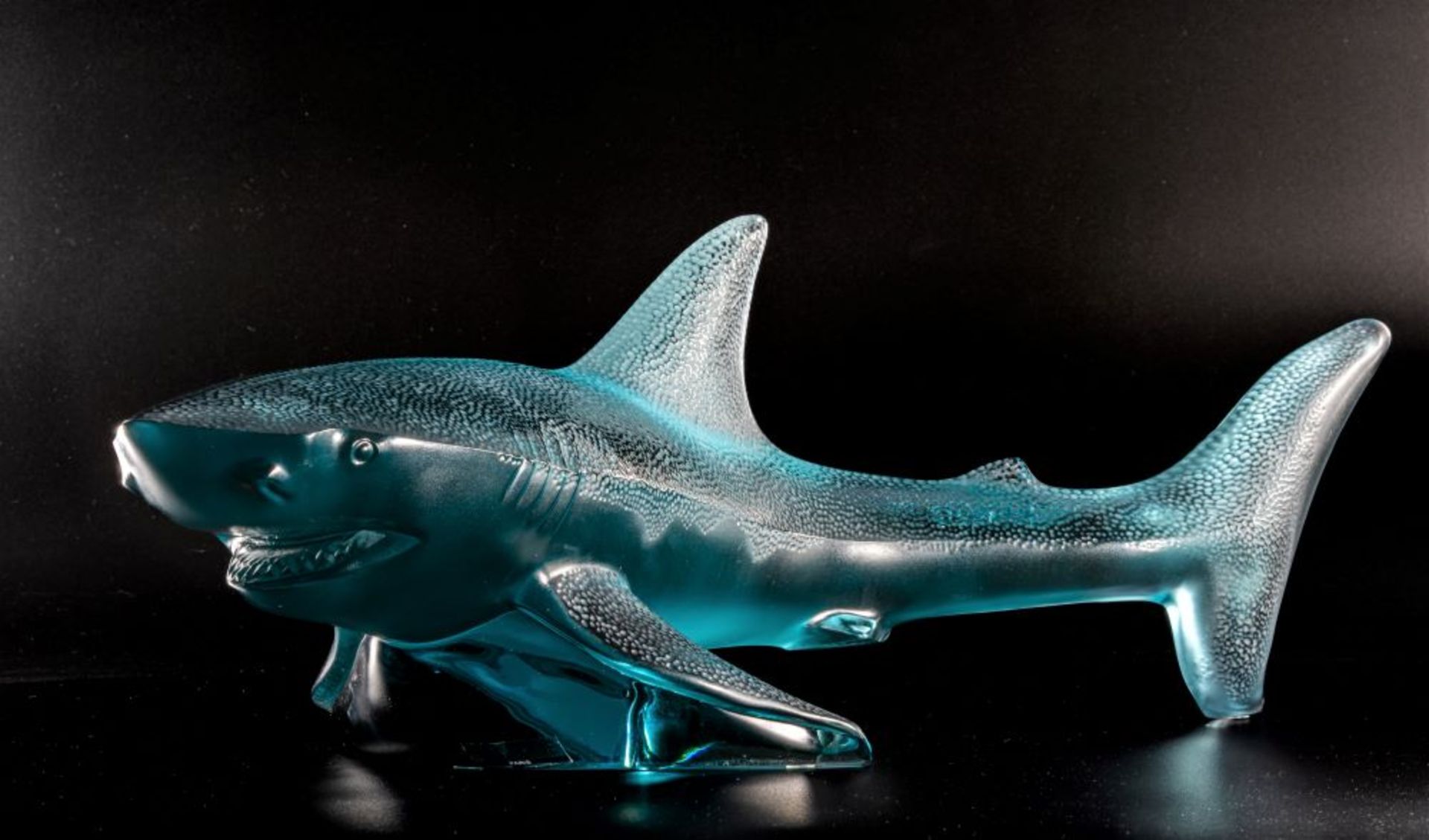 A LALIQUE Large Shark Sculpture in Persepolis Blue Crystal. Product Code: 10673200. Hand Etched '