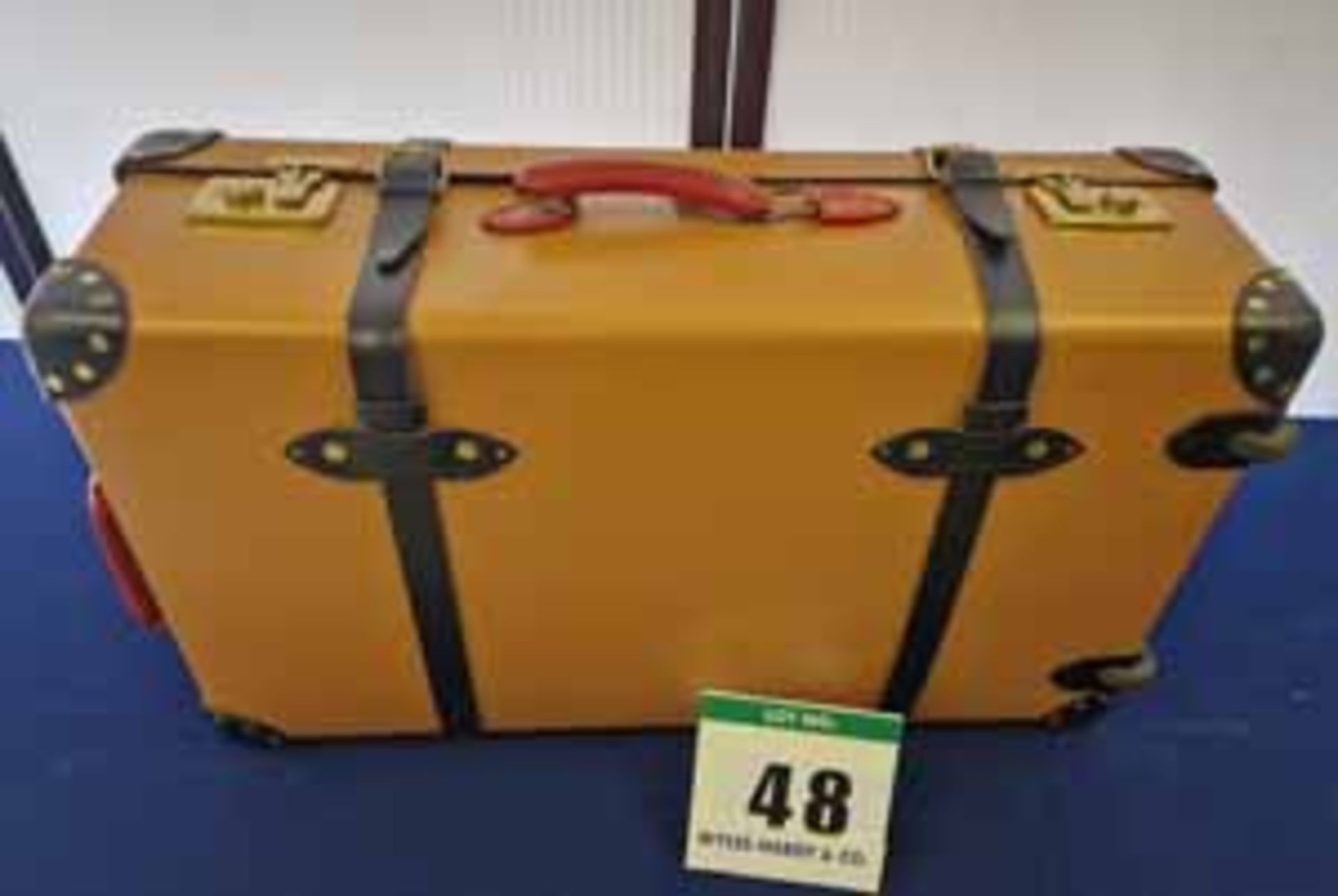 A GLOBE-TROTTER Centenary Medium Check-In Trunk Style Suitcase in Marmalade Orange Leather with Navy - Image 6 of 7