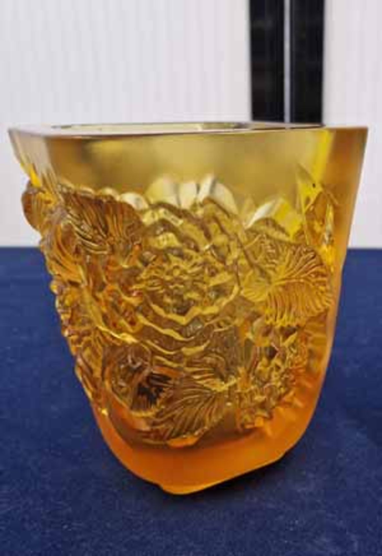 A LALIQUE Pivoines Small Vase in Amber Crystal depicting Peony Flowers. Product Code: 10708600. Hand - Image 2 of 4