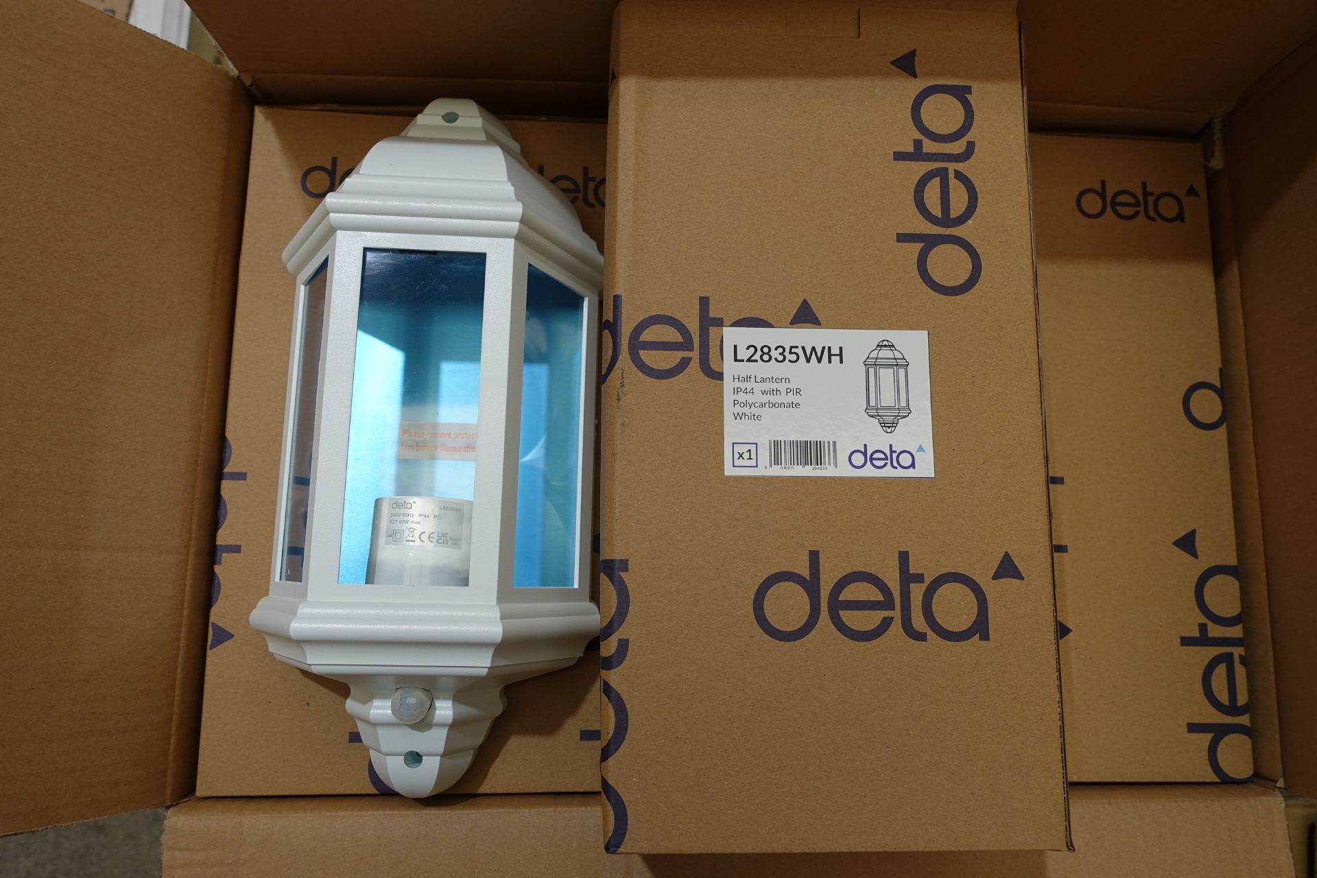 10 X Deta L2835WH Half Lantern with PIR White Polycarbonate Body IP44 E27 Fitting Max 42W