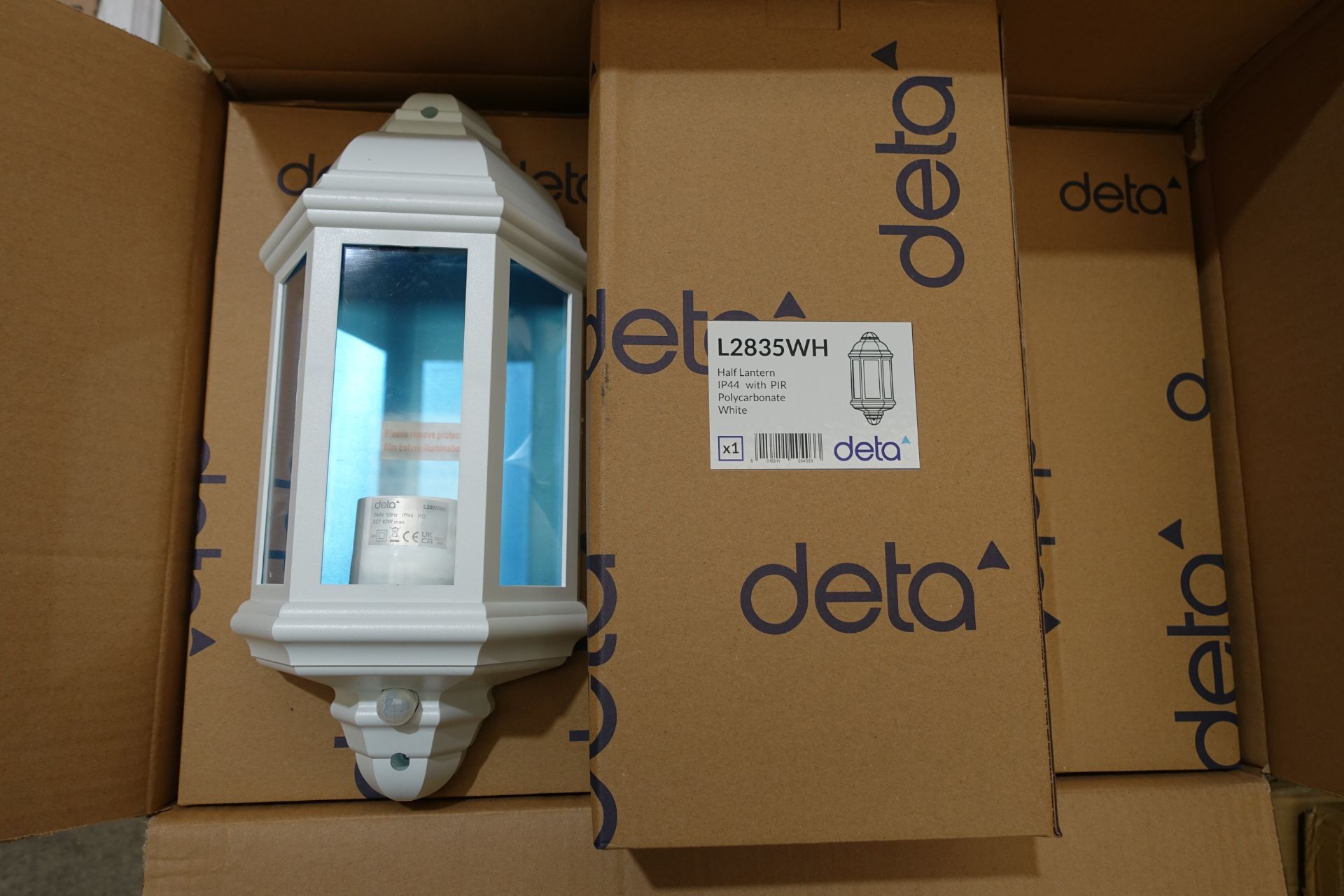 10 X Deta L2835WH Half Lantern with PIR White Polycarbonate Body IP44 E27 Fitting Max 42W