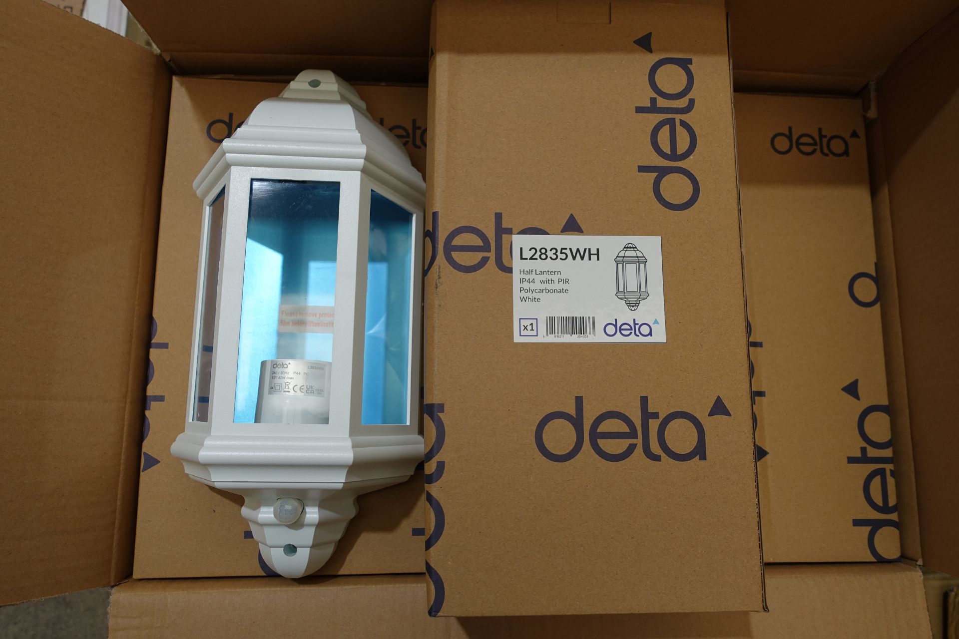 10 X Deta L2835WH Half Lantern with PIR White Polycarbonate Body IP44 E27 Fitting Max 42W