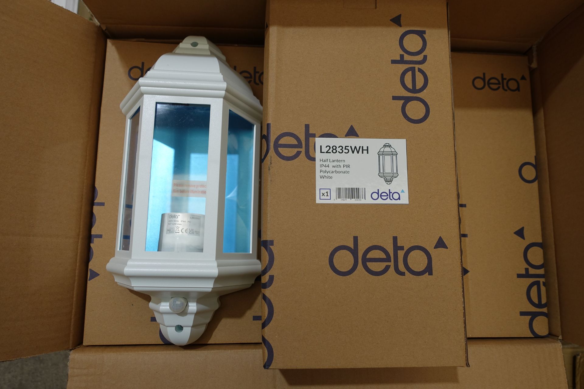 10 X Deta L2835WH Half Lantern with PIR White Polycarbonate Body IP44 E27 Fitting Max 42W