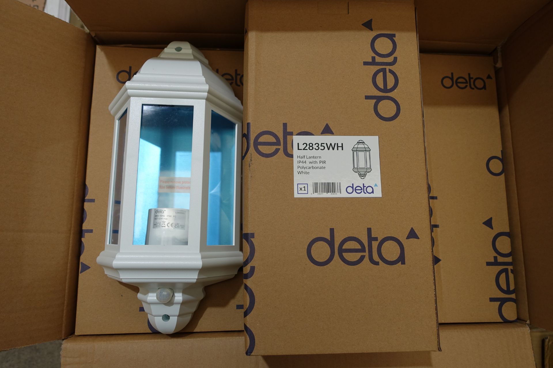 10 X Deta L2835WH Half Lantern with PIR White Polycarbonate Body IP44 E27 Fitting Max 42W