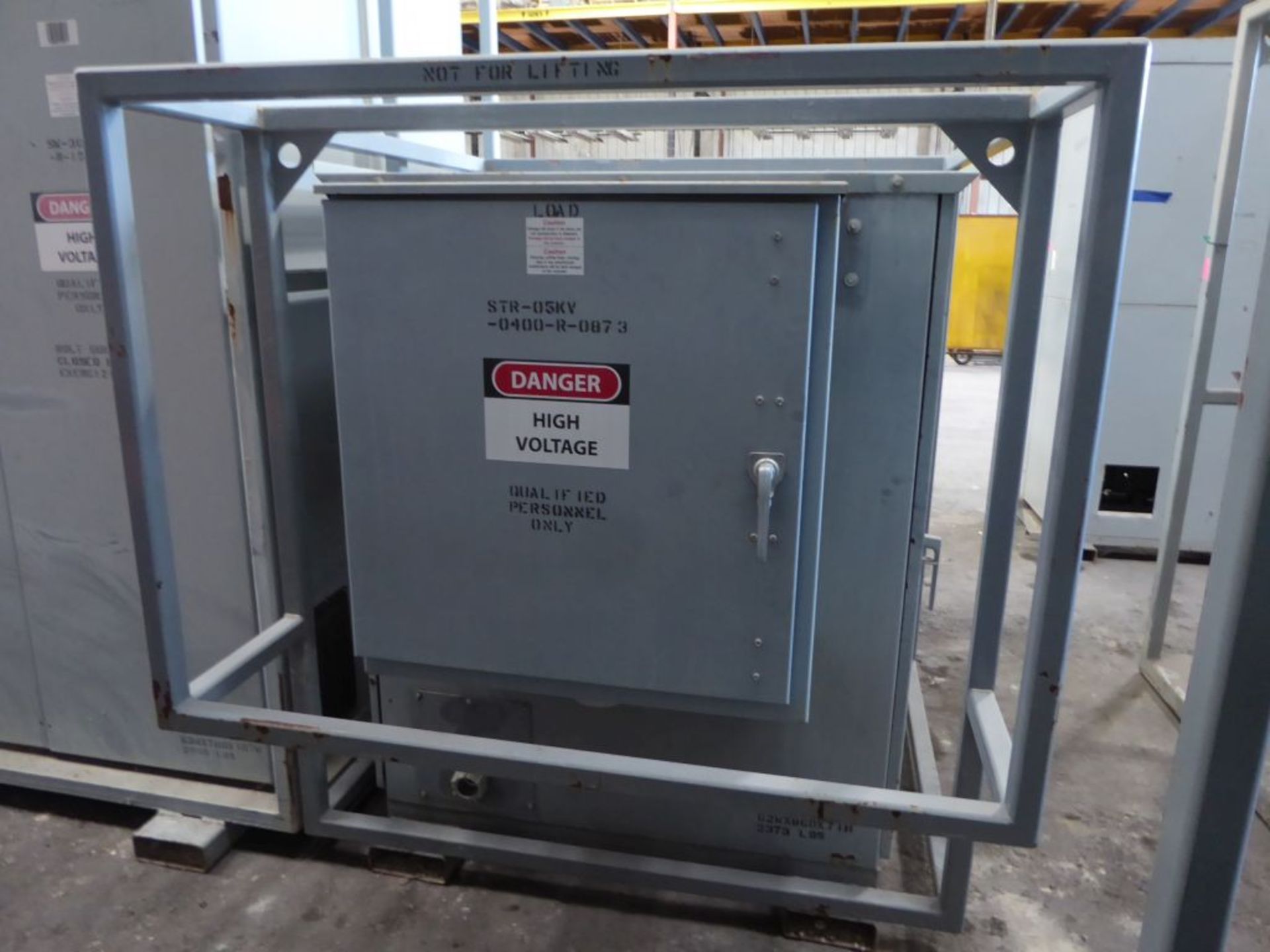 Enclosure with Toshiba Vacuum Contactor - Bild 3 aus 9