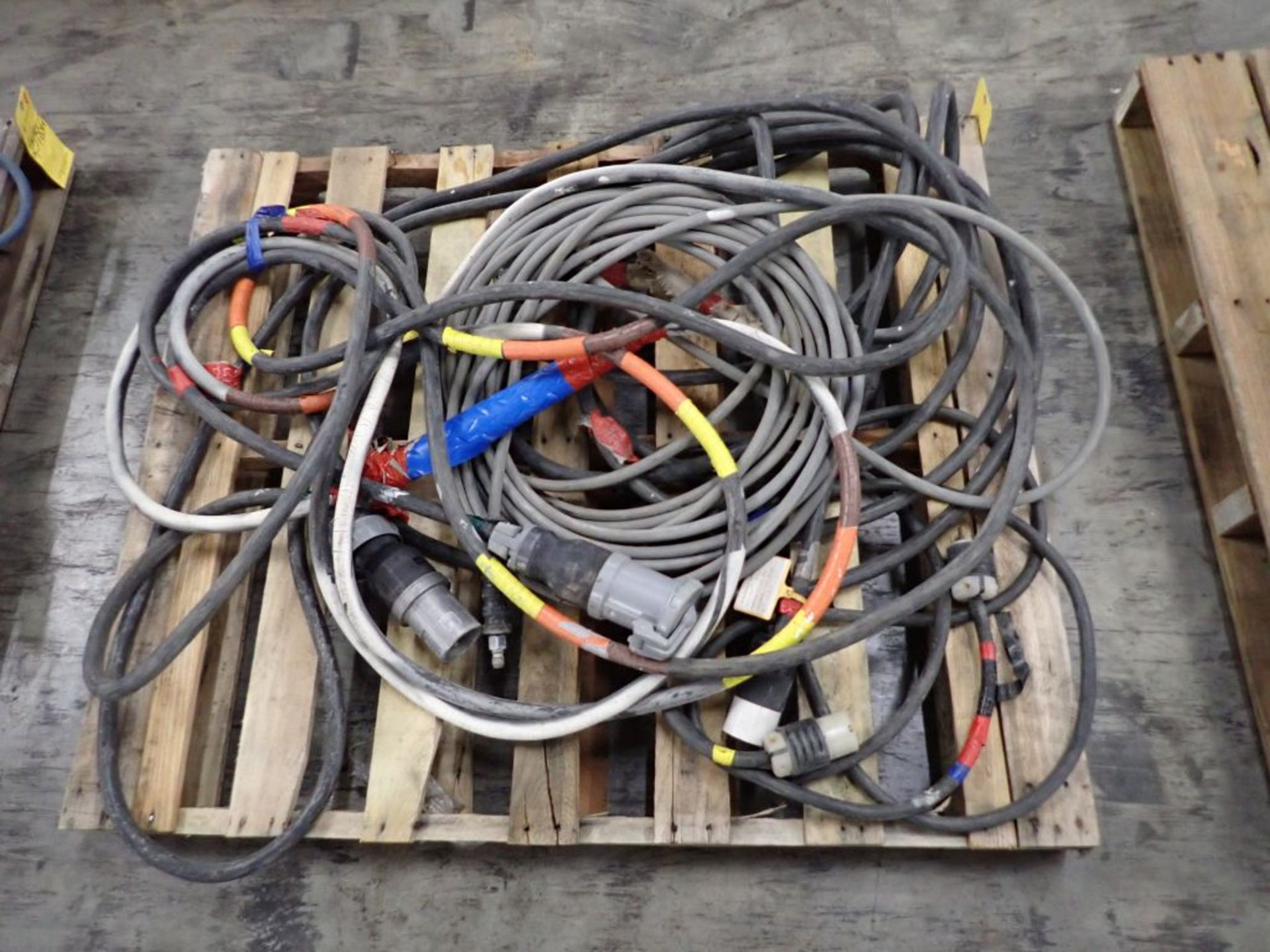 Lot of Assorted Power Cords - Image 9 of 9