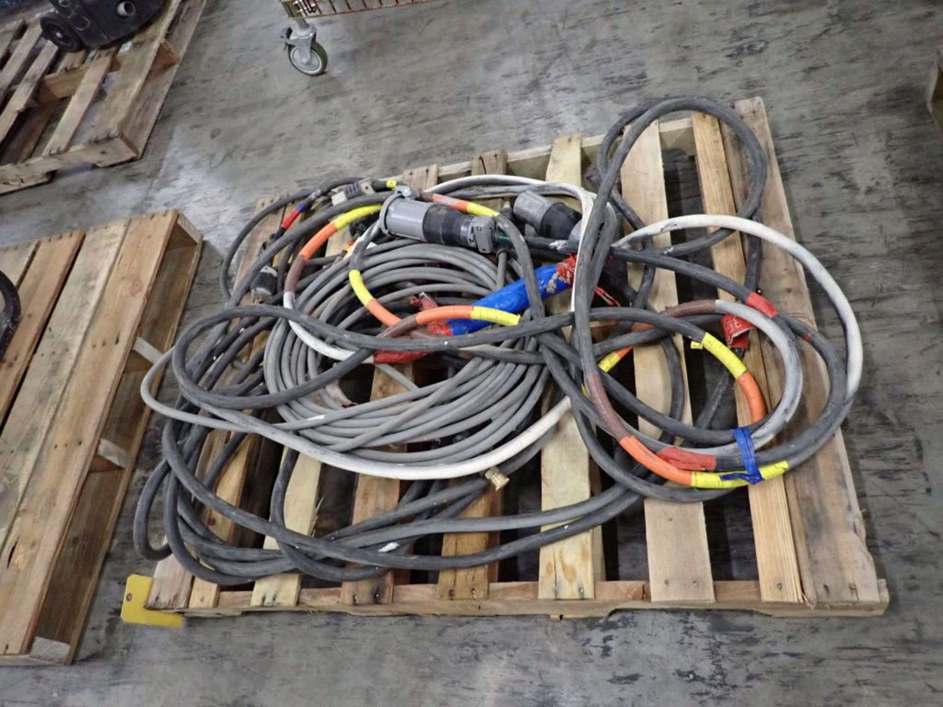 Lot of Assorted Power Cords - Image 4 of 9