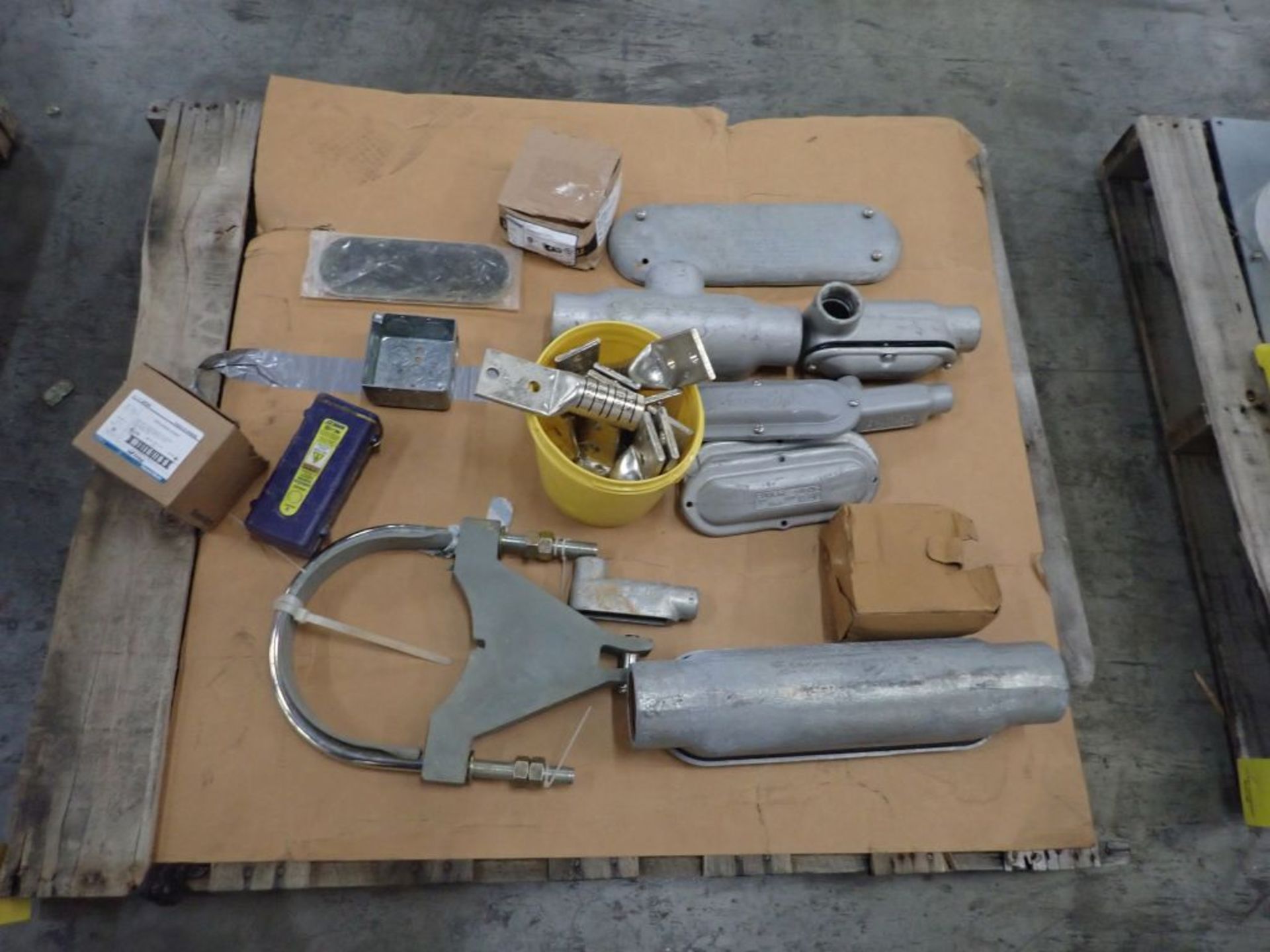 Lot of Assorted Components - Image 2 of 8