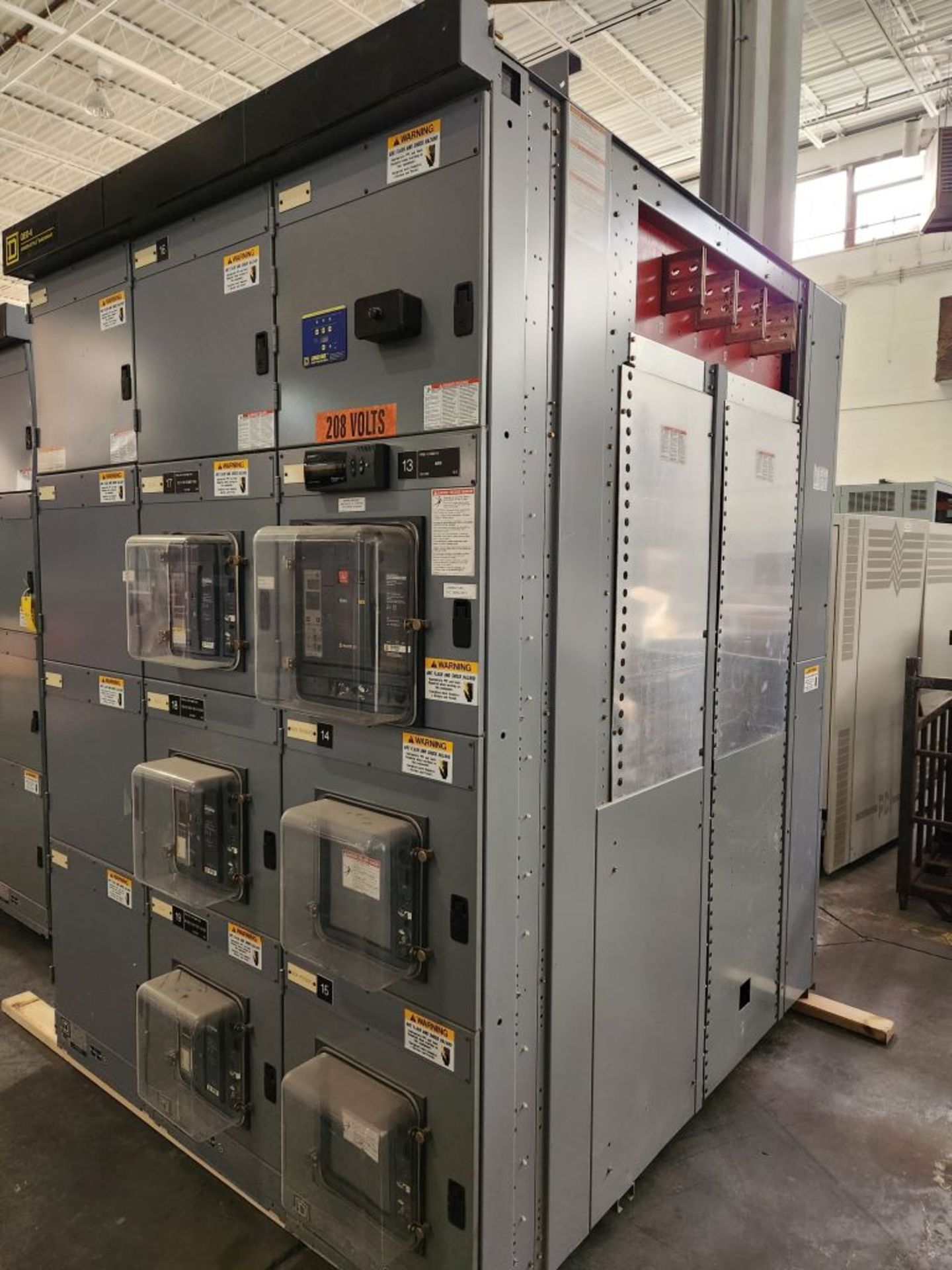 Minneapolis, MN - Square D QED-6 Power Style 2000A Switchgear - Image 5 of 39