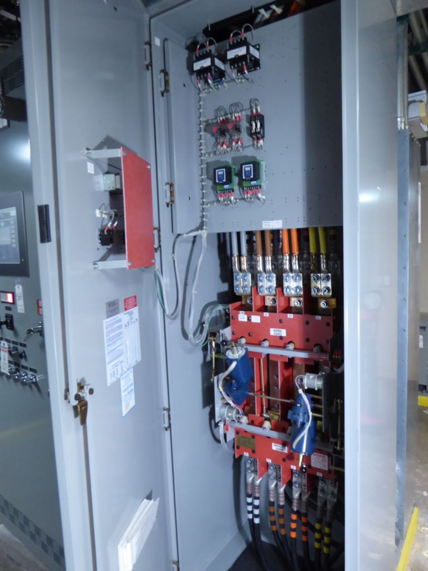 Charlotte, NC - Russelectric Non Automatic Transfer Switch Type 1 Enclosure - Image 2 of 5