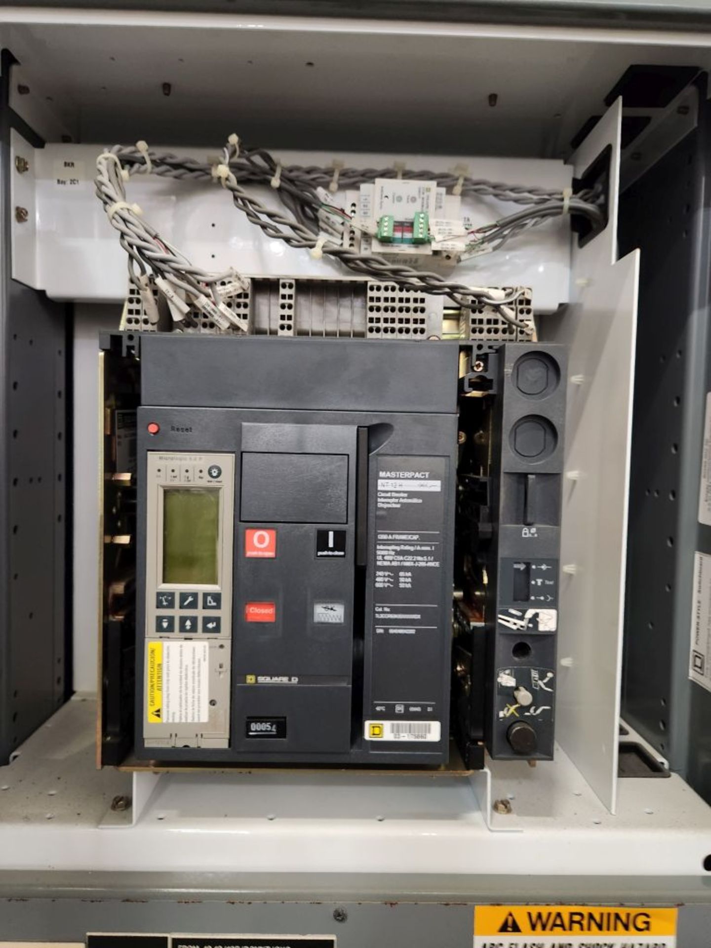 Minneapolis, MN - Square D QED-6 Power Style 2000A Switchgear - Image 15 of 39