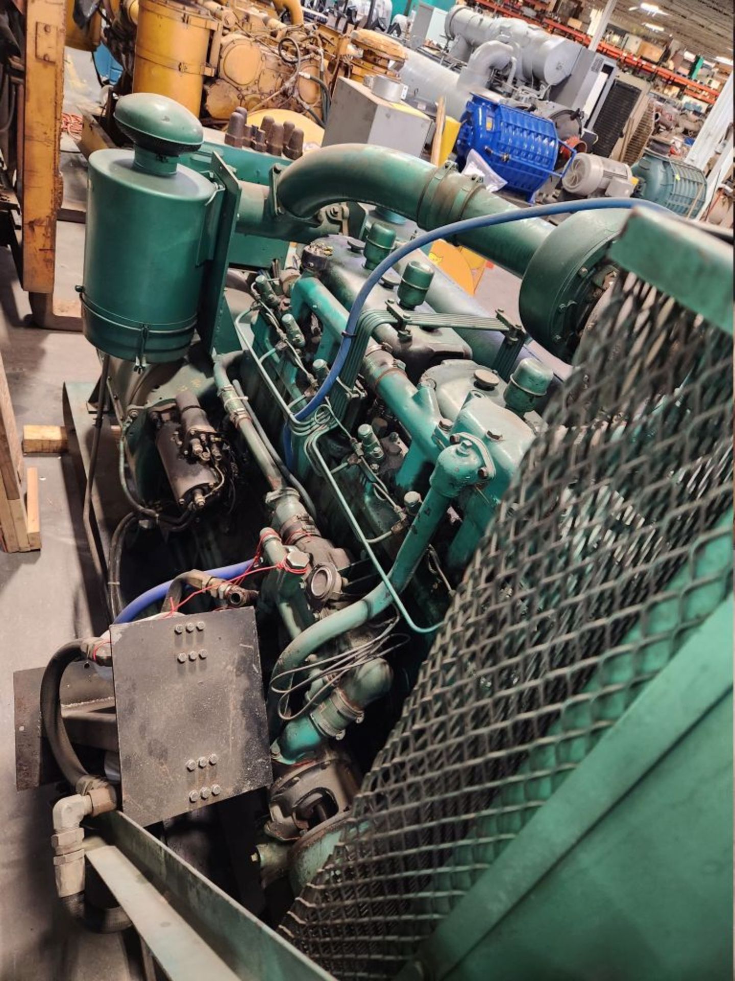 Minneapolis, MN - ONAN 200 KW Diesel Generator with Waukesha Diesel Engine - Image 4 of 21