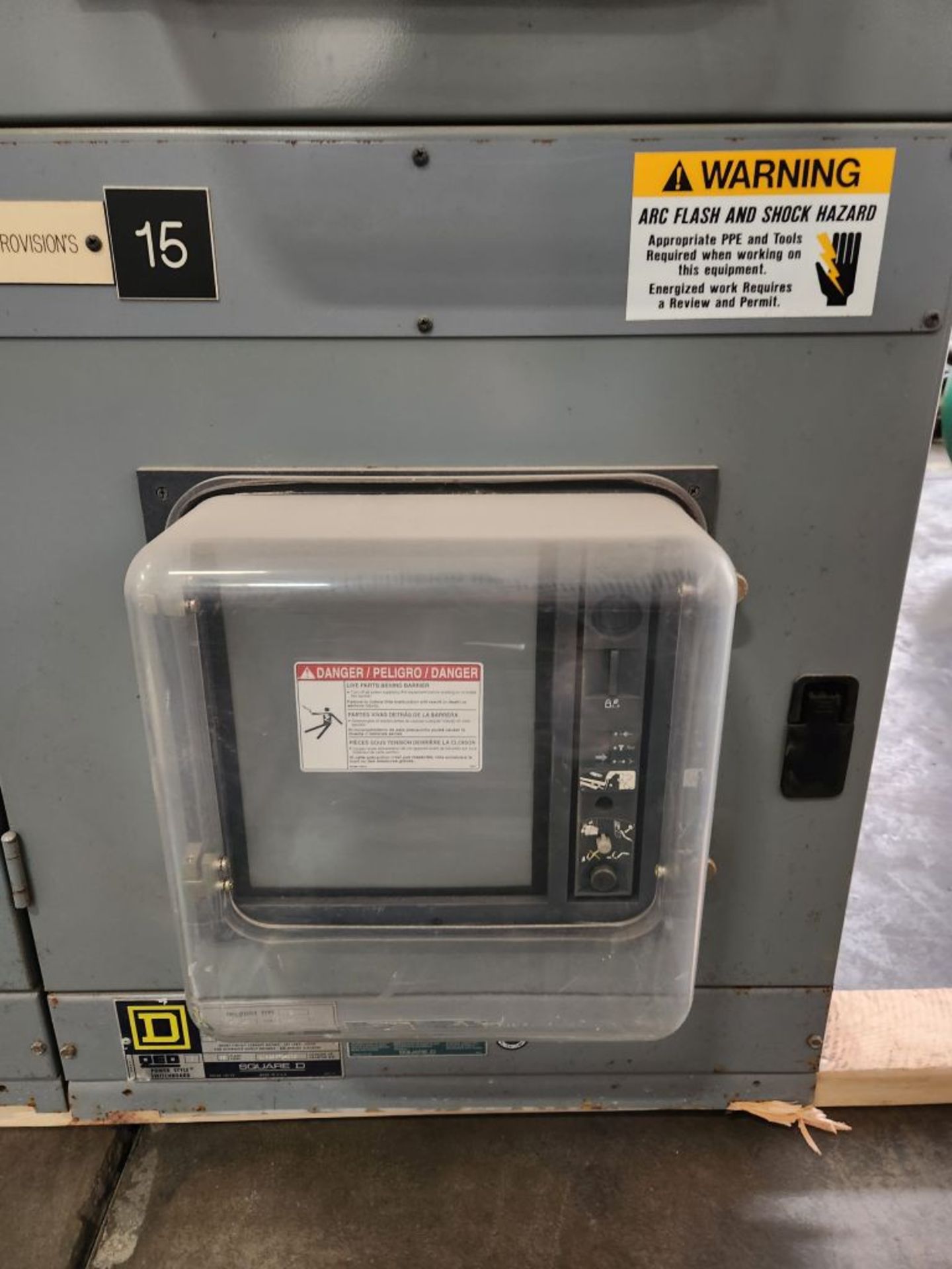 Minneapolis, MN - Square D QED-6 Power Style 2000A Switchgear - Image 32 of 39