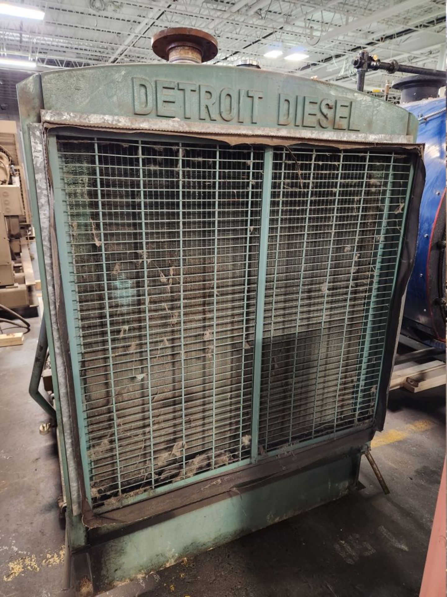 Minneapolis, MN - KATO 285 KW Generator with Detroit Diesel Engine - Image 2 of 17