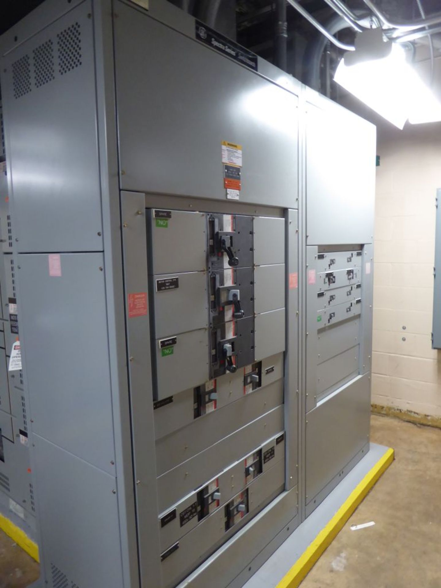 Charlotte, NC - GE 1600A Spectra Series Switchboard