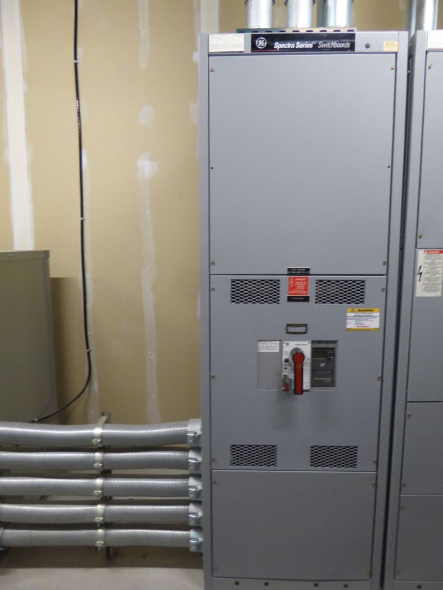 Spartanburg, SC - GE 1600A Spectra Series Switchboard - Image 2 of 6