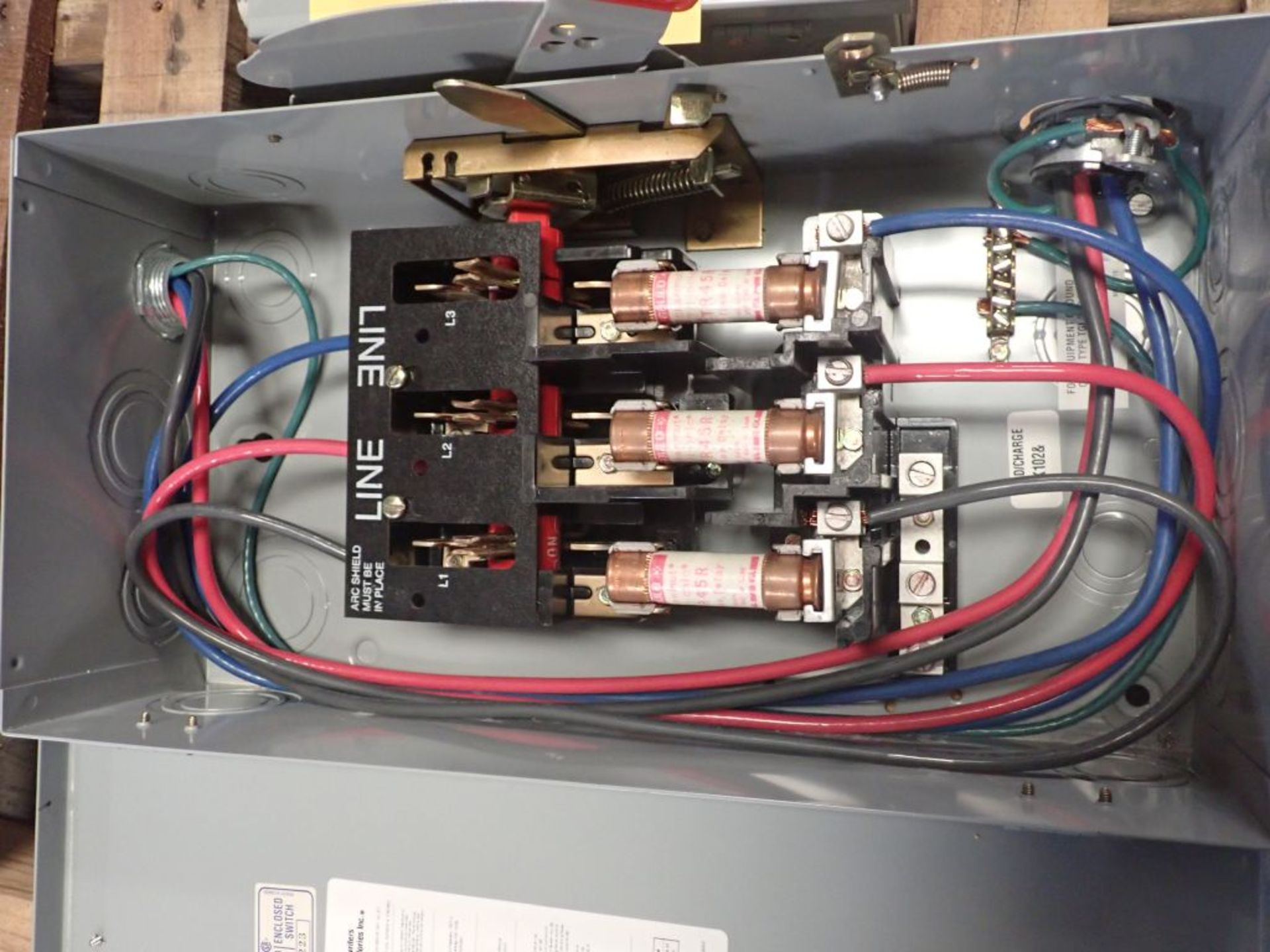 Spartanburg, SC - Lot of (2) General Electric Heavy Duty Safety Switches - Image 5 of 12