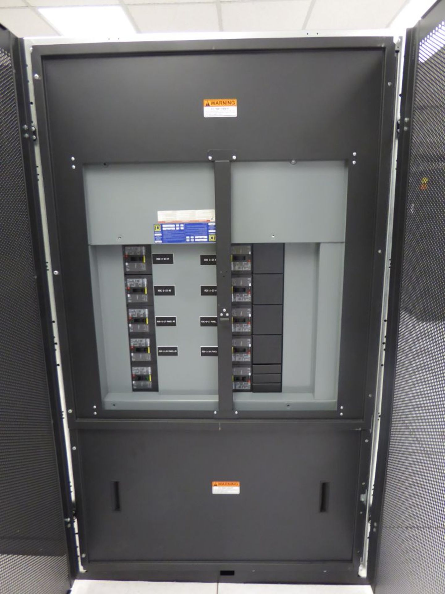 Spartanburg, SC - Liebert FPC Cabinet with Square D I-Line Panelboard - Image 7 of 11