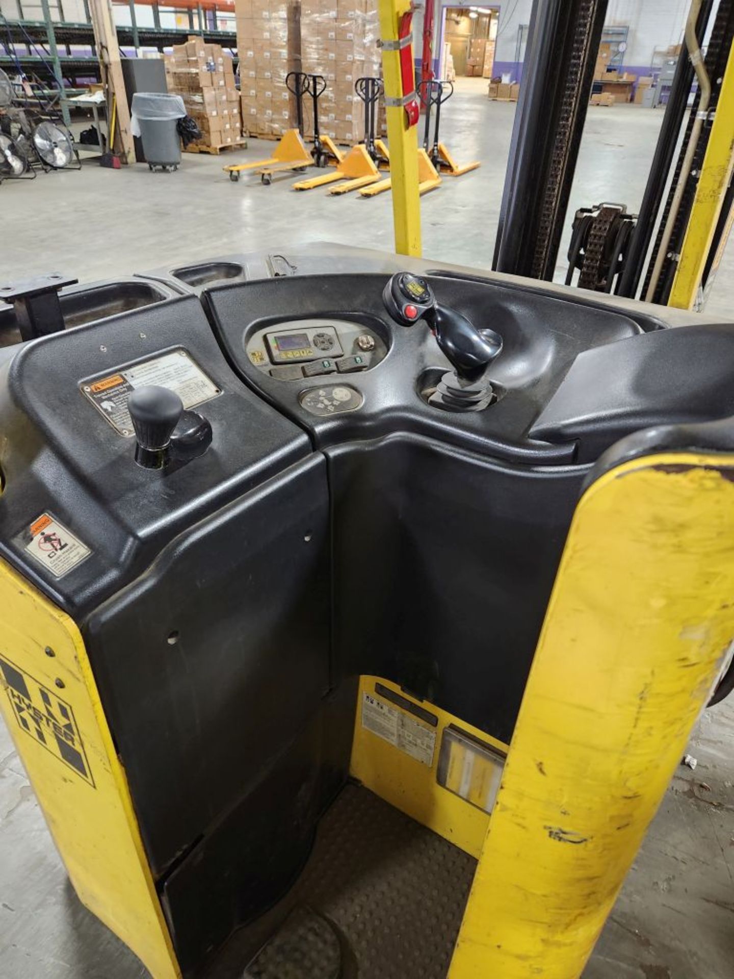 Hyster 36V Electric Standup Lift - Image 6 of 10