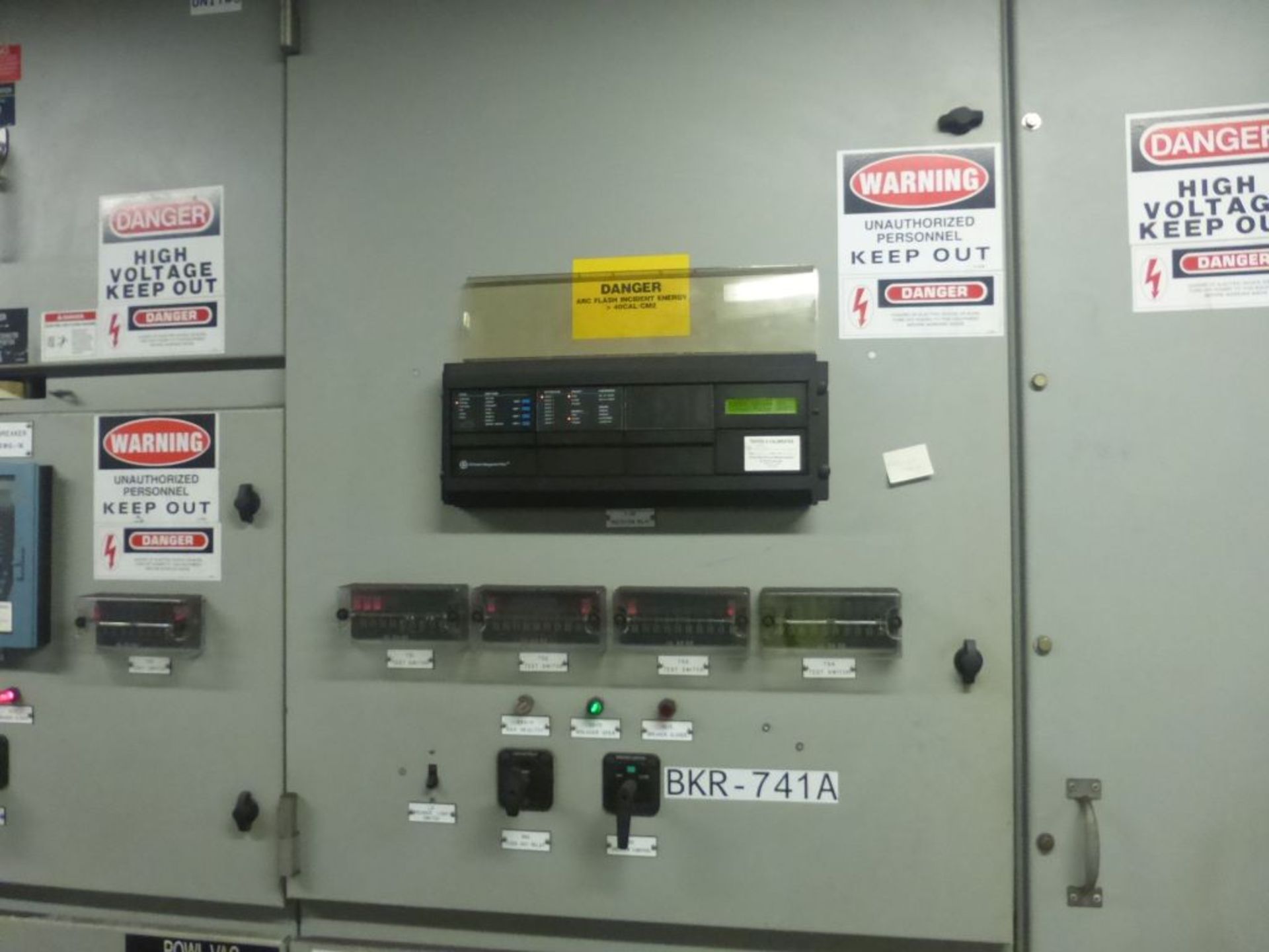 Powell 3000A Arc Resistant MV Metal Clad Switchgear - Image 33 of 68