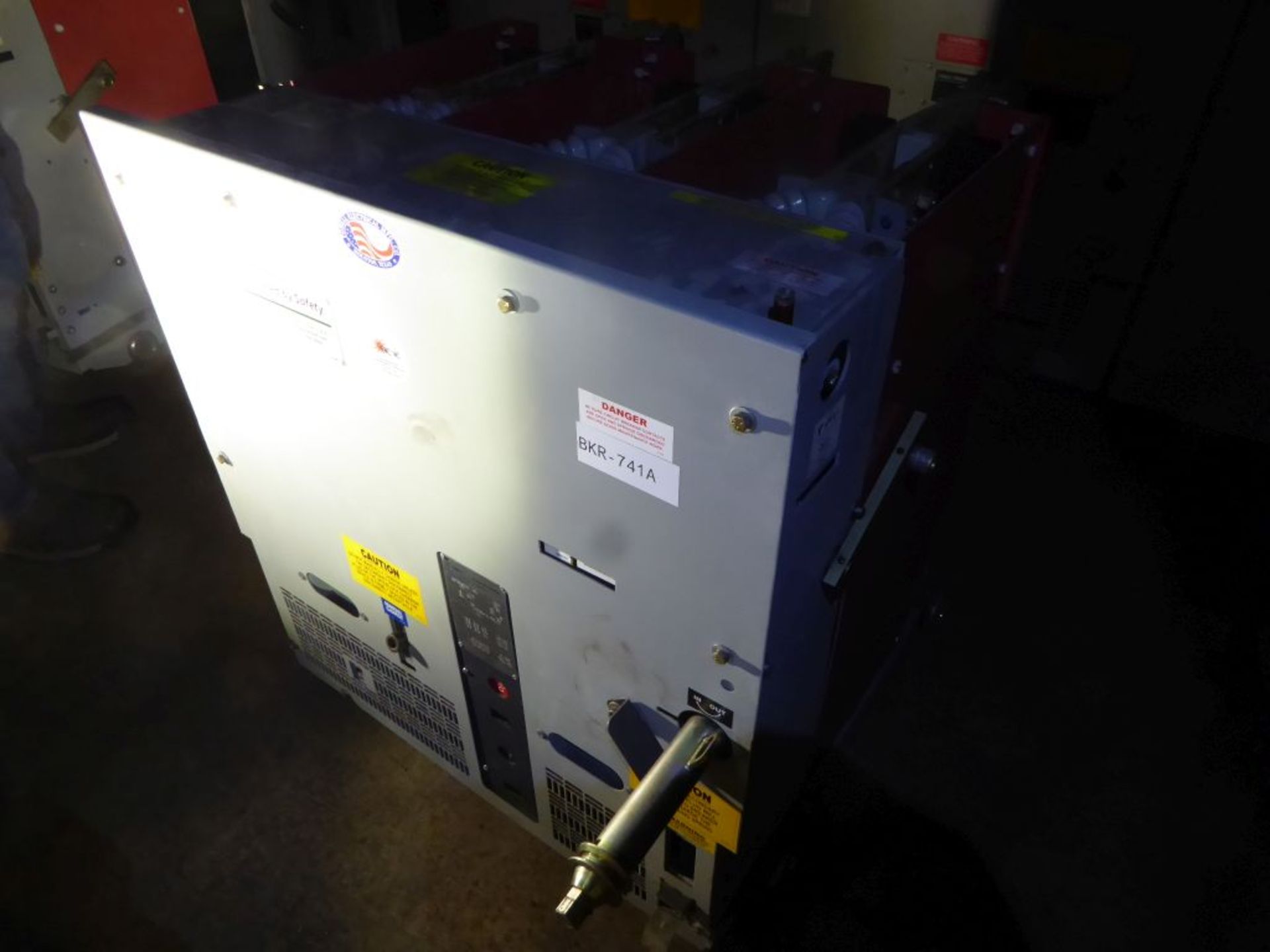 Powell 3000A Arc Resistant MV Metal Clad Switchgear - Image 38 of 68