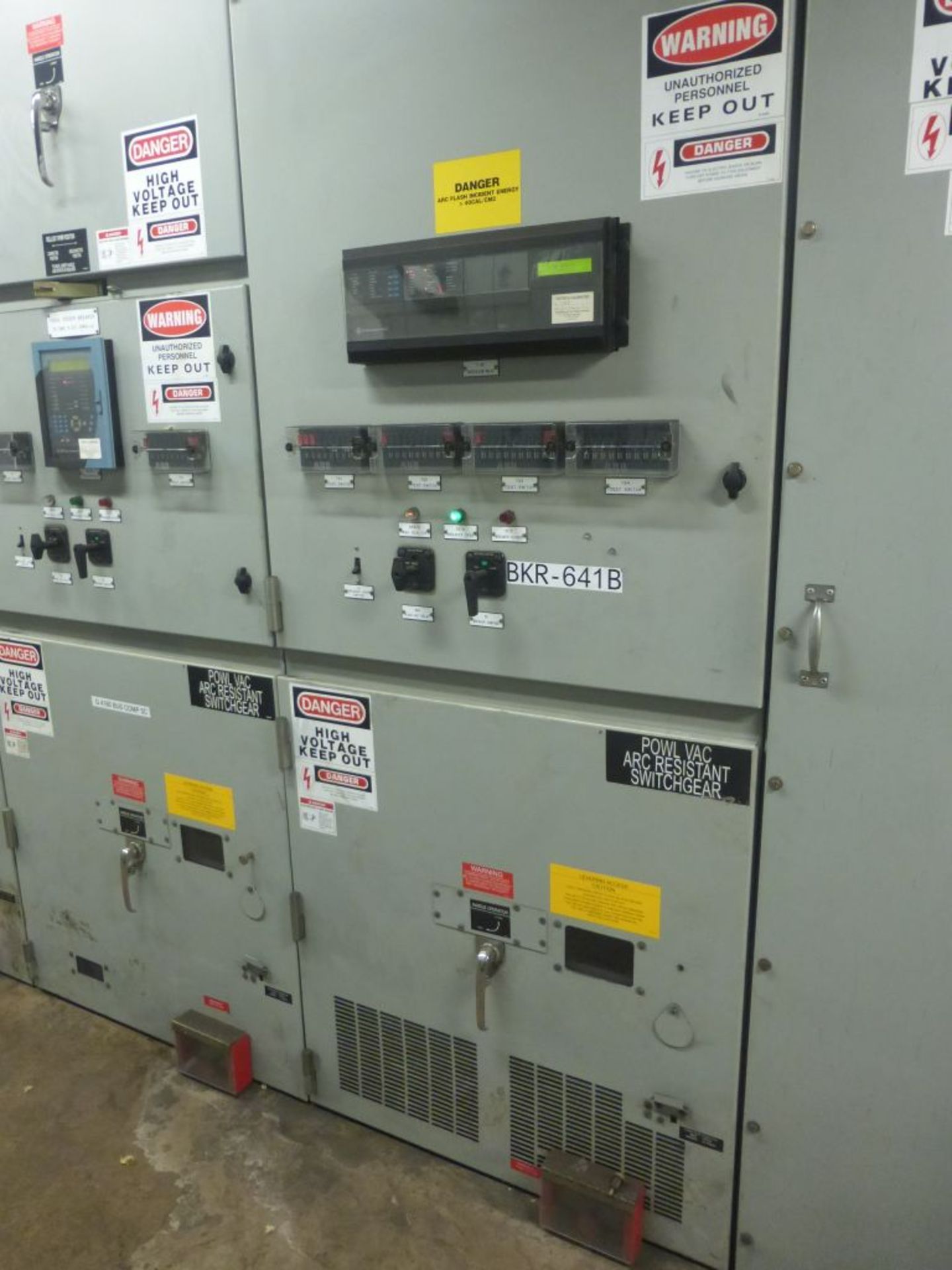 Powell 3000A Arc Resistant MV Metal Clad Switchgear - Image 28 of 55
