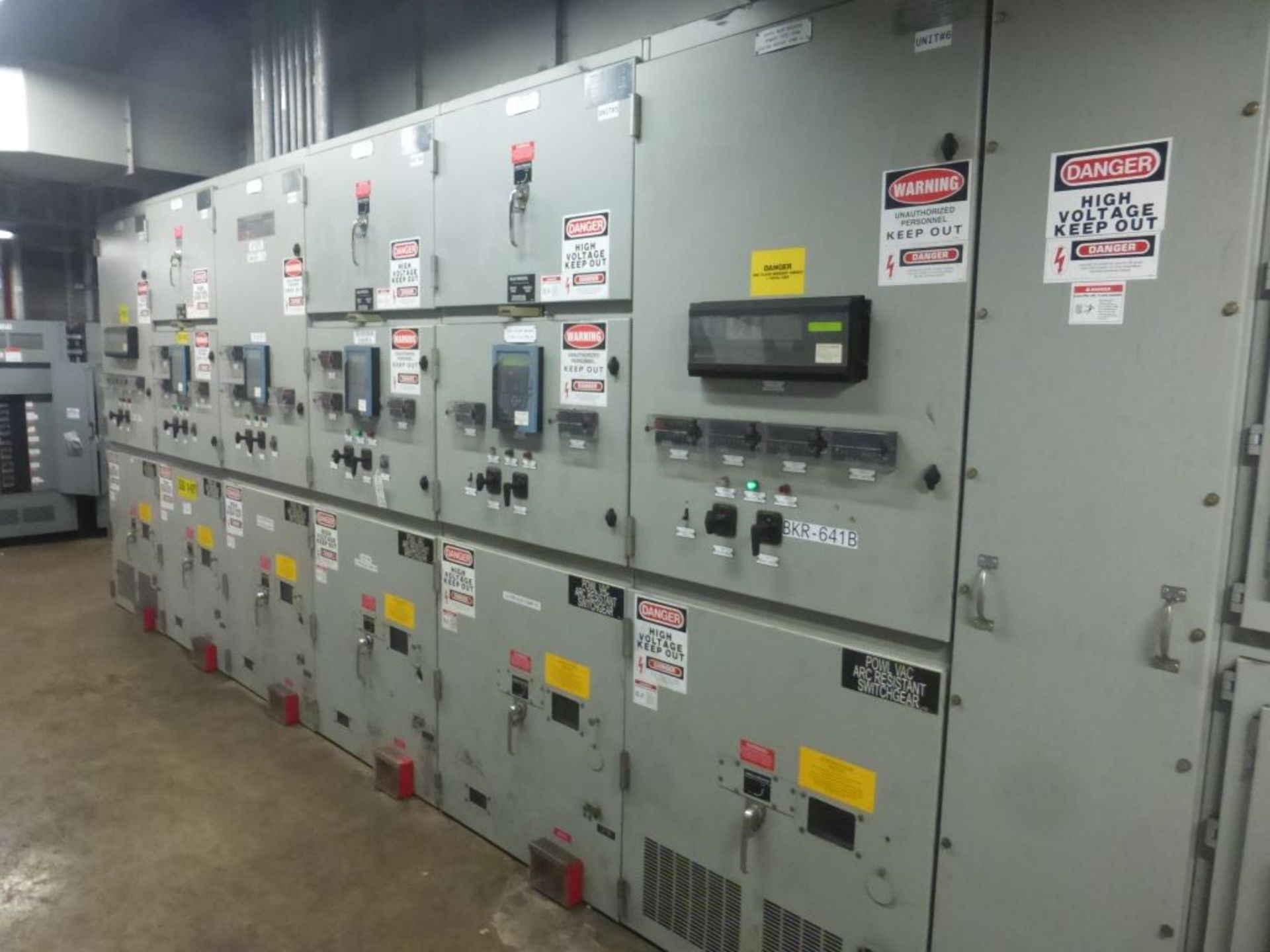 Powell 3000A Arc Resistant MV Metal Clad Switchgear - Image 2 of 55