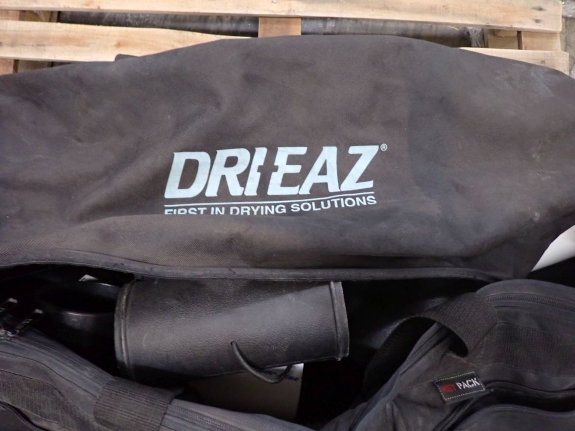 Drieaze Portable Duffle Bag - Image 2 of 5